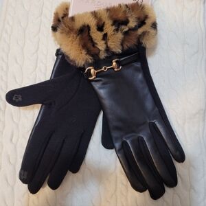 Marcus Adler Black Gloves with Leopard Print Cuff. Gold Tone Accent. O/S.